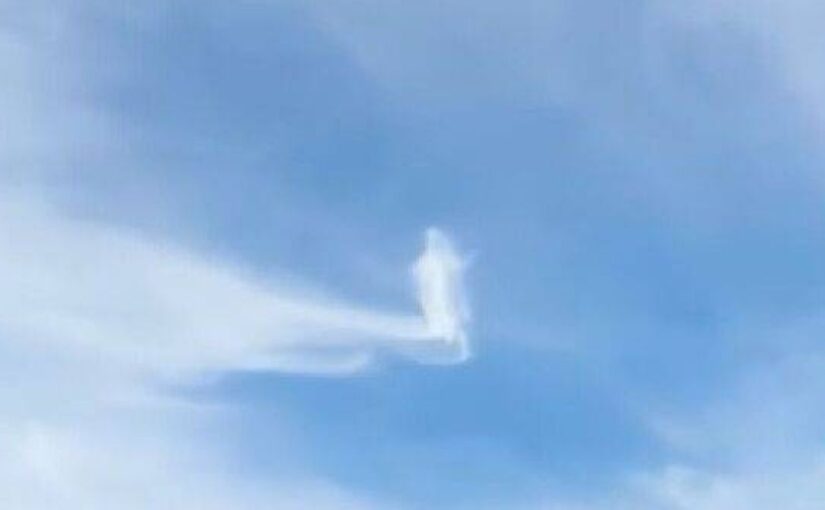 Jesus Appears in the Clouds Above Philippine Church Right After Mass, Timing Suspiciously Perfect